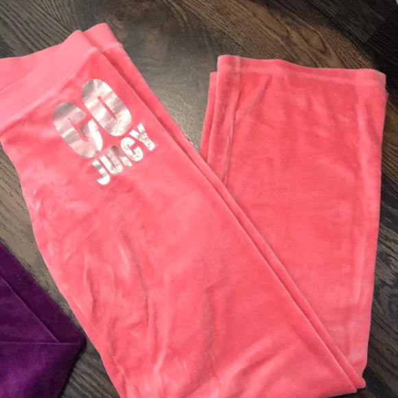 Juicy Couture velour pants - Picture 3 of 3
